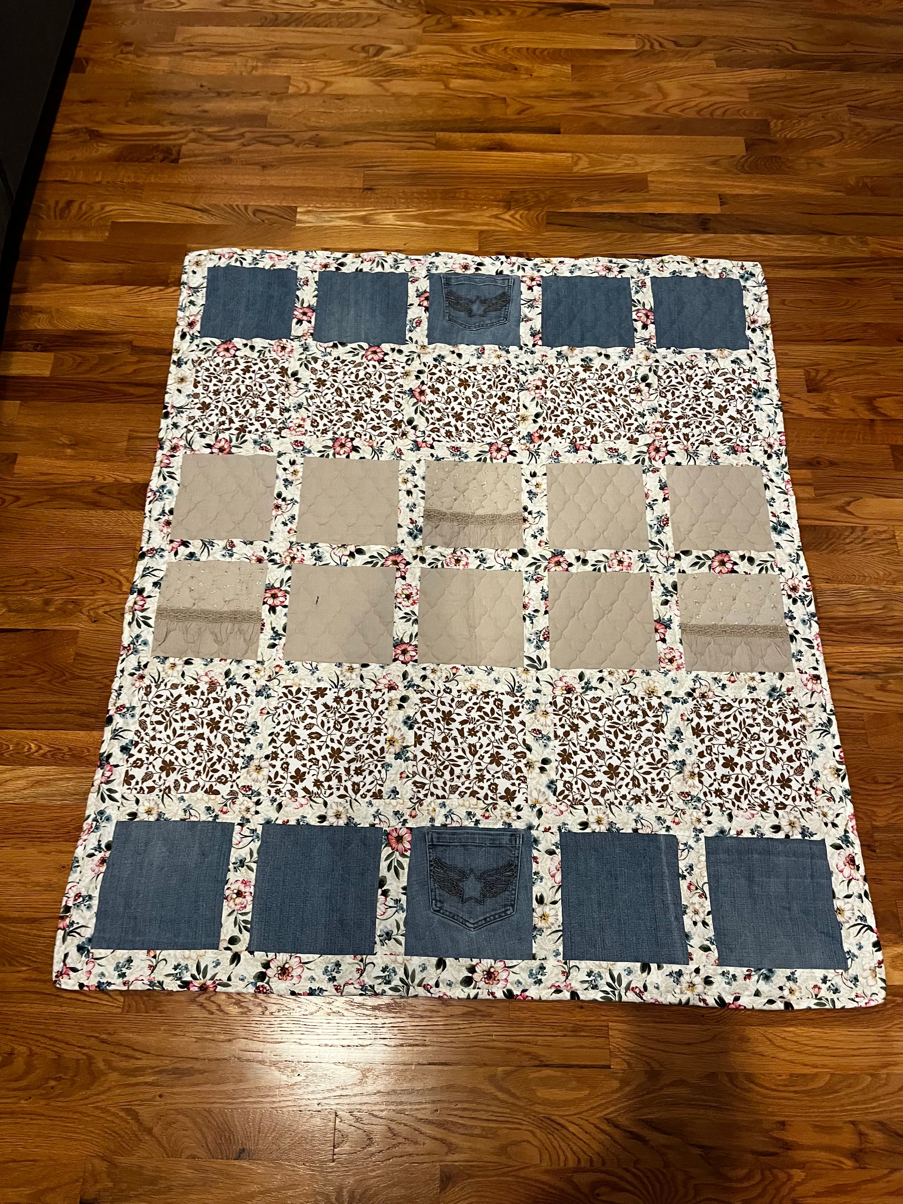 Memory Quilt quilt example — Throw