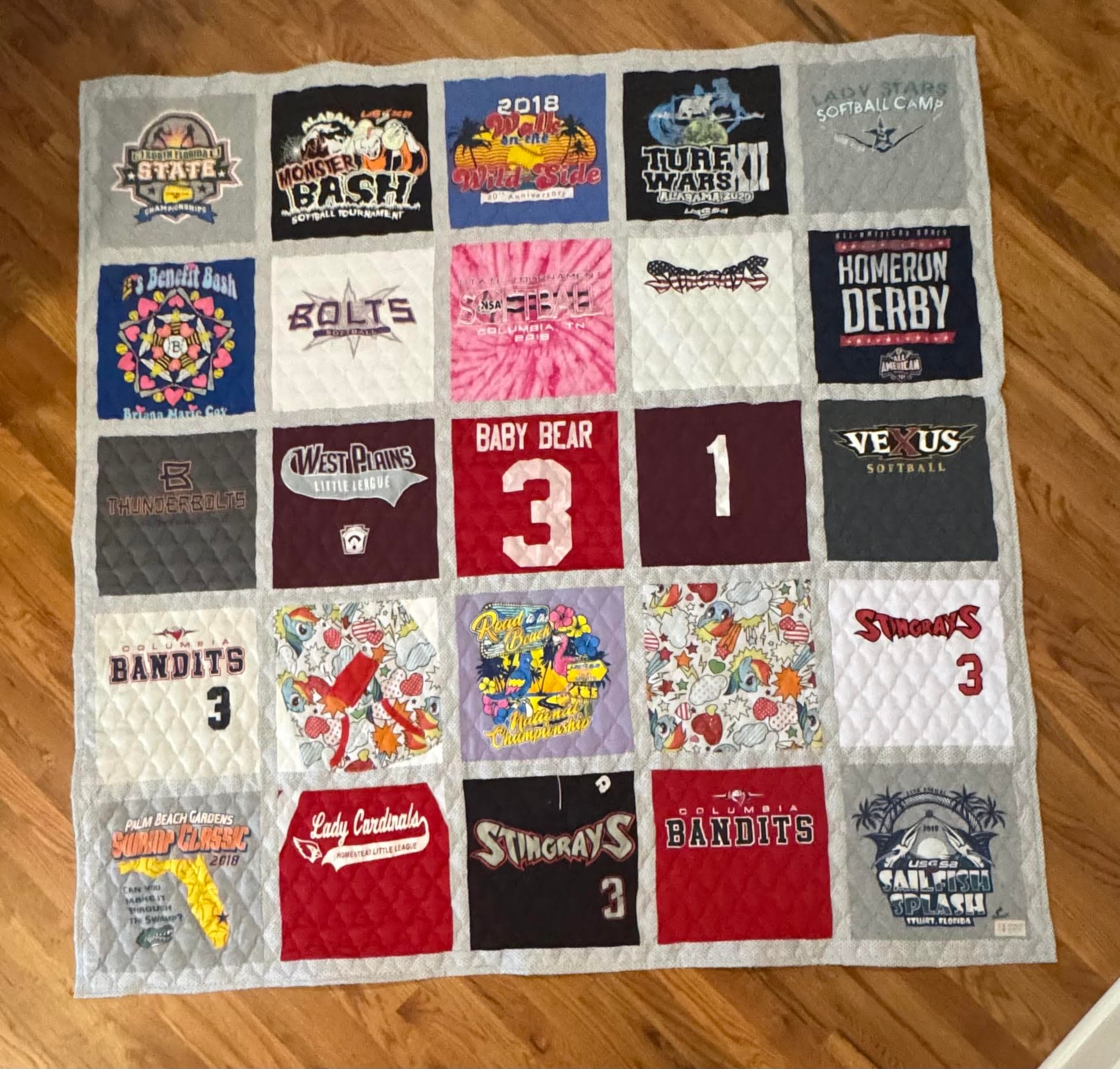 Single Frame quilt example — 5 × 5 — 25 Shirts