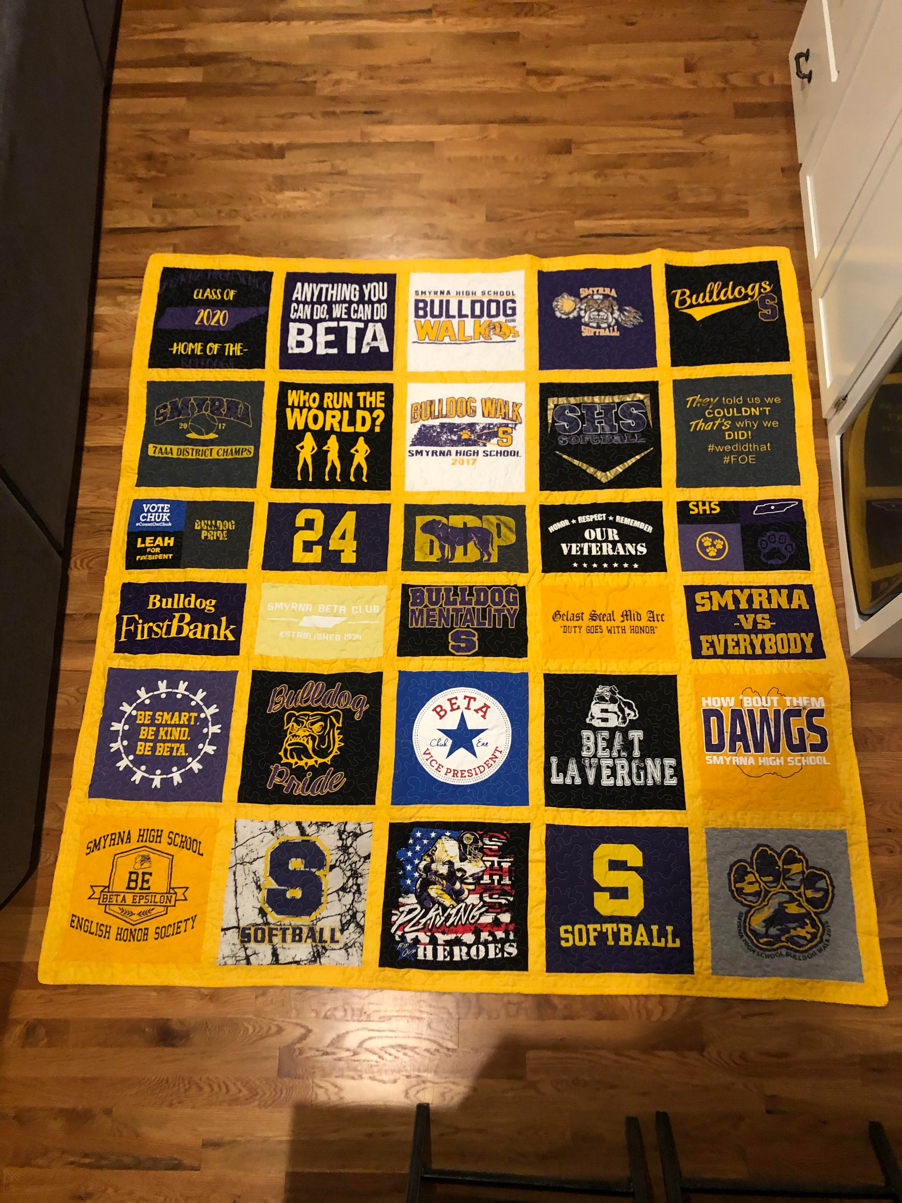 Single Frame quilt example — 5 × 6 — 30 Shirts
